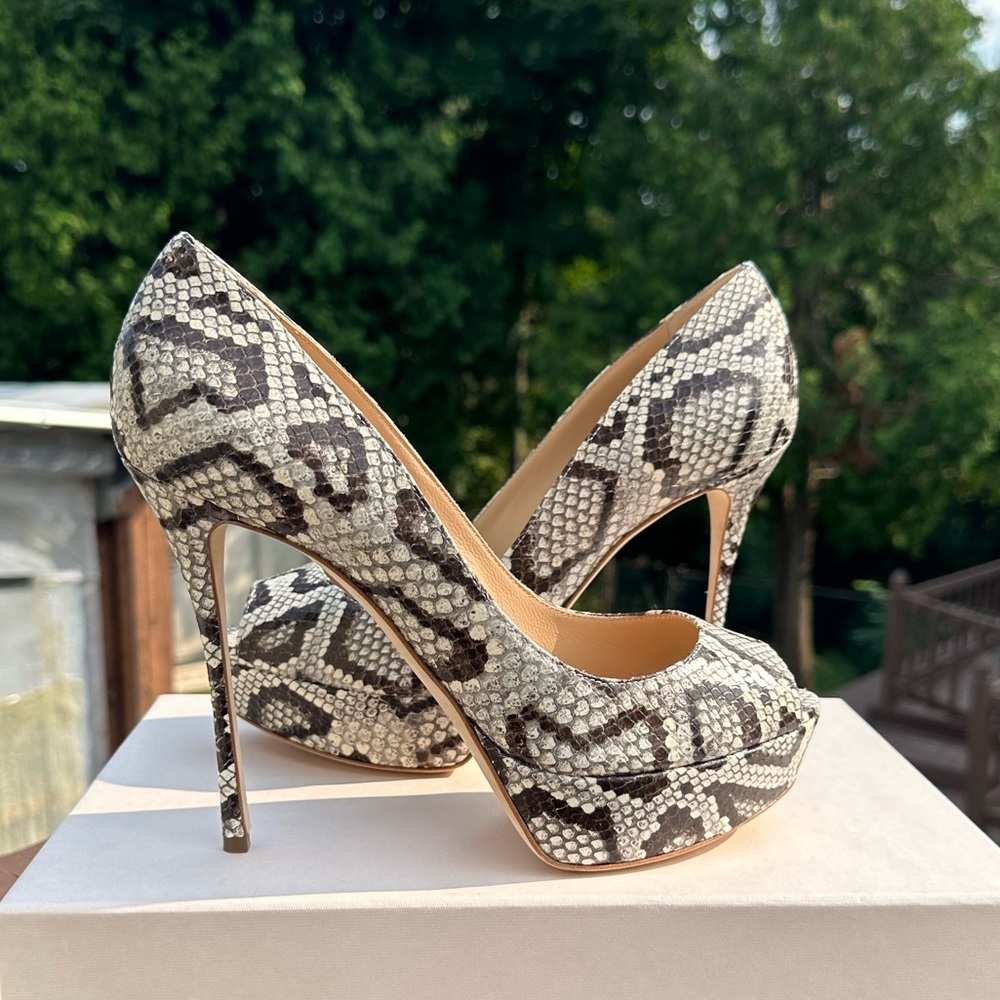 ✨HOST PICK✨ *NEW* SERGIO ROSSI PLATFORM HEELS (IT 39)